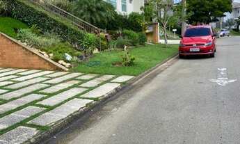 Imagem 2: Casa para aluguel e venda possui 260 metros quadrados com 3 Dorm