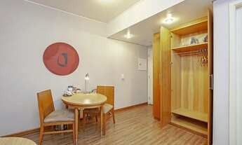 Imagem 2: Excelente flat em Moema para venda