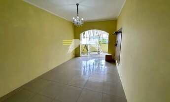 Imagem 2: Descubra o Espaço dos Seus Sonhos: Apartamento de 104m² com Sala Ampla e 2 Dormitórios!