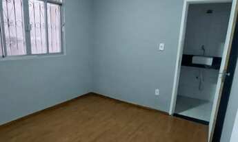 Imagem 3: Vendo Kitnet bairro N.S.Aparecida ,quarto, cozinha, banheiro e área de serviço