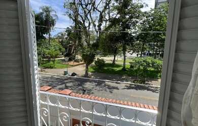 Imagem 11: Casa Alto Padrão para Aluguel - 4 Quartos, 3 Suítes e Piscina