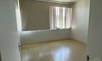 Imagem 7: Alugo Apartamento com 4 dormitórios sendo 1 suite no Centro de Blumenau