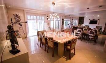 Imagem: Casa em Condomínio com 5 quartos e 375m²