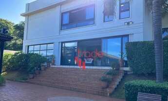 Imagem 3: Sobrado com 4 suites, altíssimo padrão. Acabamento diferencido, integrado a natureza. para