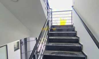 Imagem 5: Sala comercial de 30m² no Centro de Arujá com 1 banheiro por R$ 3.300/mês