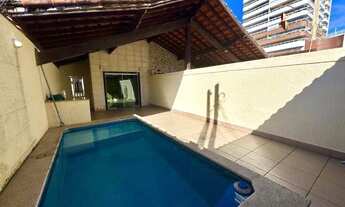 Imagem 3: Casa com piscina à venda na Vila Guilhermina, Praia Grande - SP