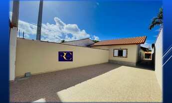 Imagem: Casa 03 dormitórios e Piscina lado praia