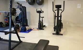 Imagem 4: Apto 2 qts, tipo garden, com pequeno jardim, piscina e churrasqueira elétrica. Segurança