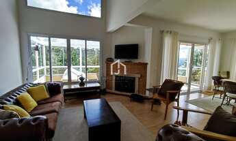 Imagem 3: Sobrado, 3 Dormitórios (1 Suíte) & Sacada - Bela Vista - Campos do Jordão/SP