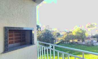 Imagem 5: Este é um apartamento desocupado localizado na Rua Nunes Machado, em frente ao Clube Curit