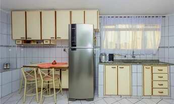 Imagem: Sobrado de esquina, otima localizaçao