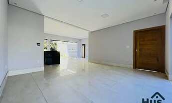 Imagem 3: Excelente Casa Linear com 4 Quartos, 1 Suíte e 4 Vagas em Condomínio Fechado em Vespasiano