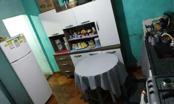 Imagem 3: Casa de 8 cômodos e 1 banheiro, casa para duas famílias