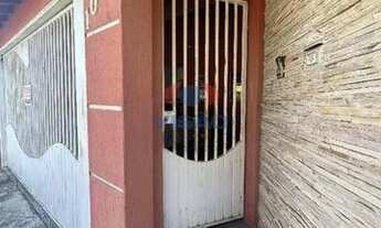 Imagem 2: Casa à venda com 2 quartos, 2 vagas em bairro fechado com a área de preservação natural