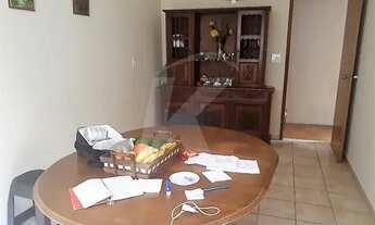 Imagem 7: Amplo sobrado com 3 suítes e 6 vagas