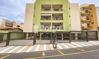 Imagem: Amplo apartamento reformado próximo ao