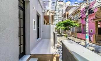 Imagem 4: CATETE, Rua do Catete, Casa de vila com 4 suítes, reformada, com planta de 234m² desenhada