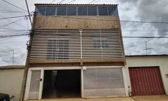 Imagem 1: Casa 2 andares com terraço