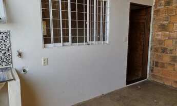 Imagem 2: Aluga casa 2 quartos Ler a descrição do anúncio