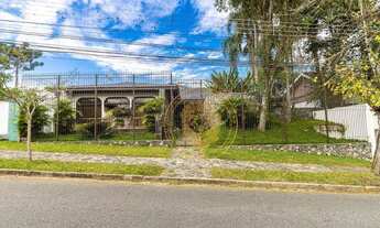 Imagem 5: Casa ampla com 6 dormitórios no Centro Cívico