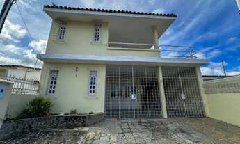 Imagem: Casa espaçosa e excelente, 4 quartos, sendo