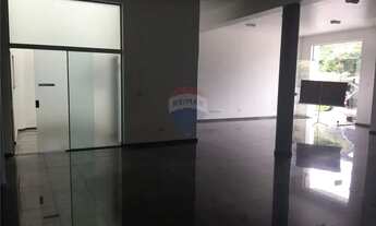 Imagem 6: Loja / Salão / Ponto Comercial para alugar, 260m² por R$ 8.000,00 na Vila Thais em Atibaia