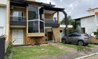 Imagem: Casa em condominio com excelente padrão