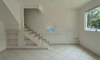 Imagem 3: Charmosa casa em condomínio na Granja dos Cavaleiros/Macaé-RJ - Com duas suítes