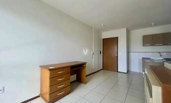 Imagem 3: Apartamento central à venda, com ótima localização, andar alto, com garagem!