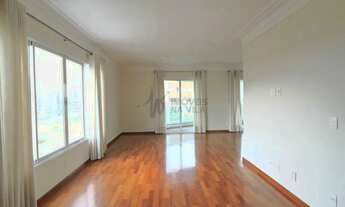 Imagem 5: Apartamento de 200 m² com 4 suítes no coração da Vila Mariana, oferecendo uma vista deslum