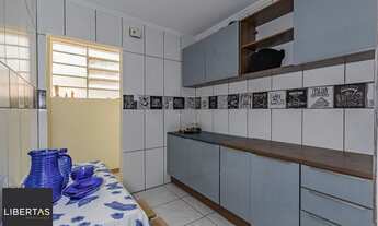 Imagem 7: Térreo com pátio Semimobiliado, 2 Dormitórios, Próximo ao Praia de Belas