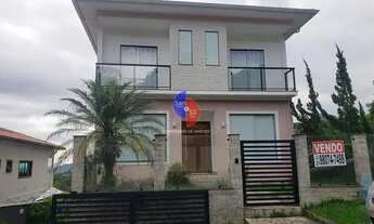 Imagem 3: Casa à venda, 4 quartos sendo 3 suíte, 4 banheiros, sala em 2 ambientes, localizada em Ico