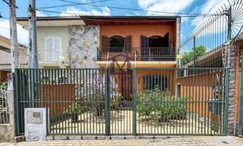 Imagem 2: Sobrado de lote inteiro com 2 suites no Monte Castelo - SJC