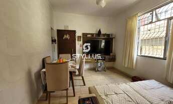 Imagem 2: Apartamento Térreo Modernizado com 2 Quartos e Amplo Espaço de Lazer em Quintal! M83S