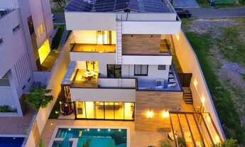 Imagem 4: Condomínio Alphaville Casa Triplex com 5 Suítes