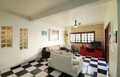 Imagem 2: Casa à Venda - Água Fria, 4 Quartos, 300 m2