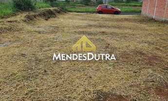 Imagem: Terreno com 250m² à venda no bairro Vivendas