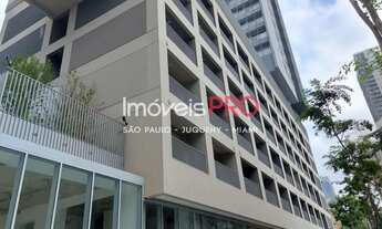 Imagem 5: Loja totalmente revestida em vidro