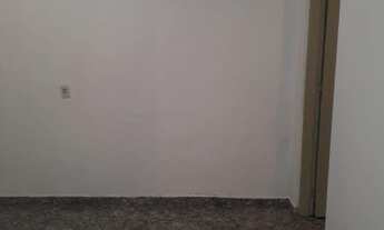 Imagem 2: Casa 3 cômodos com quintal