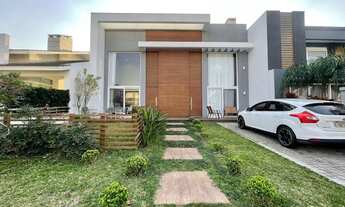 Imagem 2: Casa em Condomínio fechado com ótimo valor!