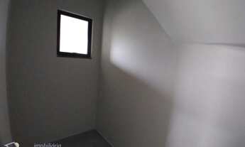 Imagem 2: Sobrado alto padrão de acabamento, com 3 dormitórios sendo uma suíte com closet em Indaial