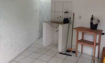 Imagem 3: Kitnet Casa com 1 banheiro