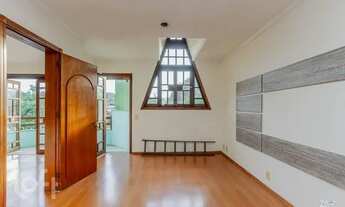 Imagem 2: Casa à venda Avenida Delmar Rocha Barbosa, Parque Santa Fé - Porto Alegre