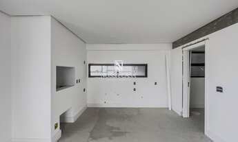 Imagem 4: Apartamento 03 Dormitórios ,1 suíte com vaga dupla de garagem , no centro em Torres