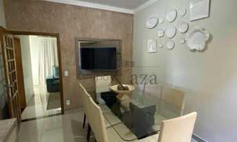Imagem 3: Linda Casa no Loteamento Villa Branca - Jacareí - 207m² - 4 Dormitórios