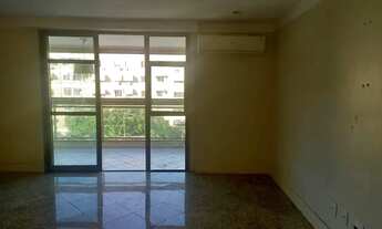 Imagem 3: Cobertura piscina privativa rua Araguaia 2quartos 4 bhrs deps empregada repleta armários l