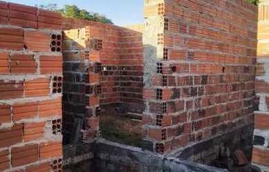 Imagem 5: Casa na Vila Magnólia (na altura de radier)