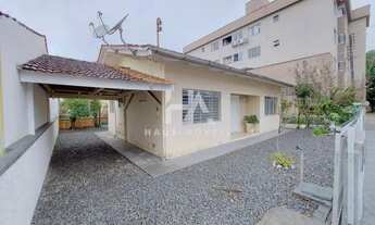 Imagem: Casa para aluguel possui 70 metros quadrados