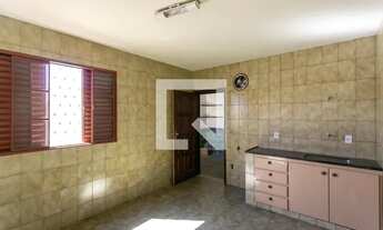 Imagem 7: Casa à Venda - Lagoinha, 8 Quartos, 176 m2