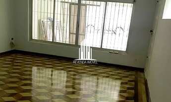 Imagem 3: Casa grande com Terreno de 217m², área construída e de 140m², com 3 dormitórios, 1 suíte